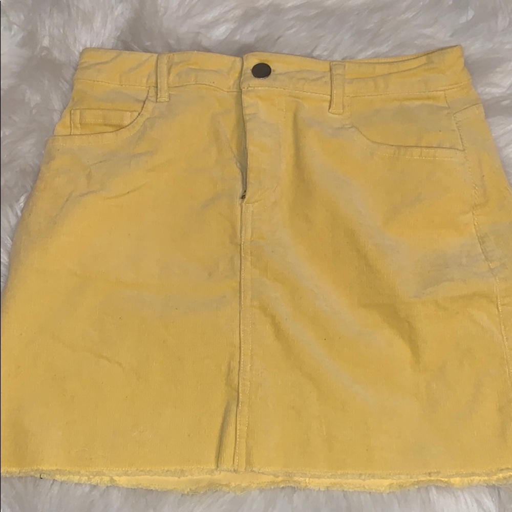 💫Pastel Yellow Corduroy Skirt💫